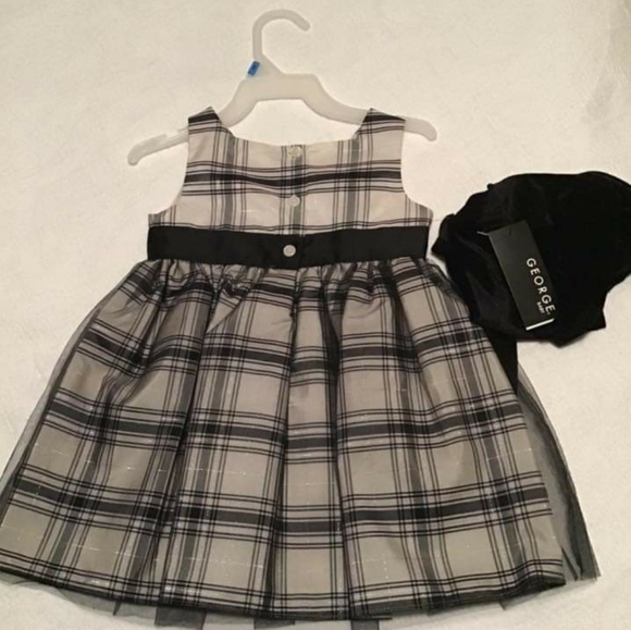 Dress - Picture 4 of 4